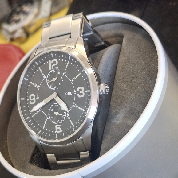 BRAND NEW RELIC Mens Chronograph - Picture 3 of 5